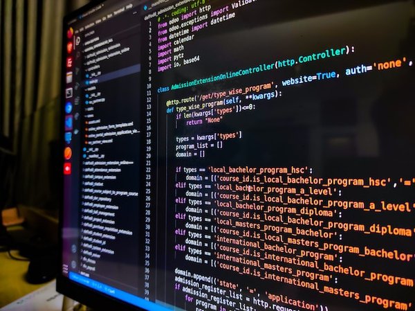 Quels sont les avantages de la mise en place d'un système de gestion de la sécurité des informations dans une entreprise de services financiers?
